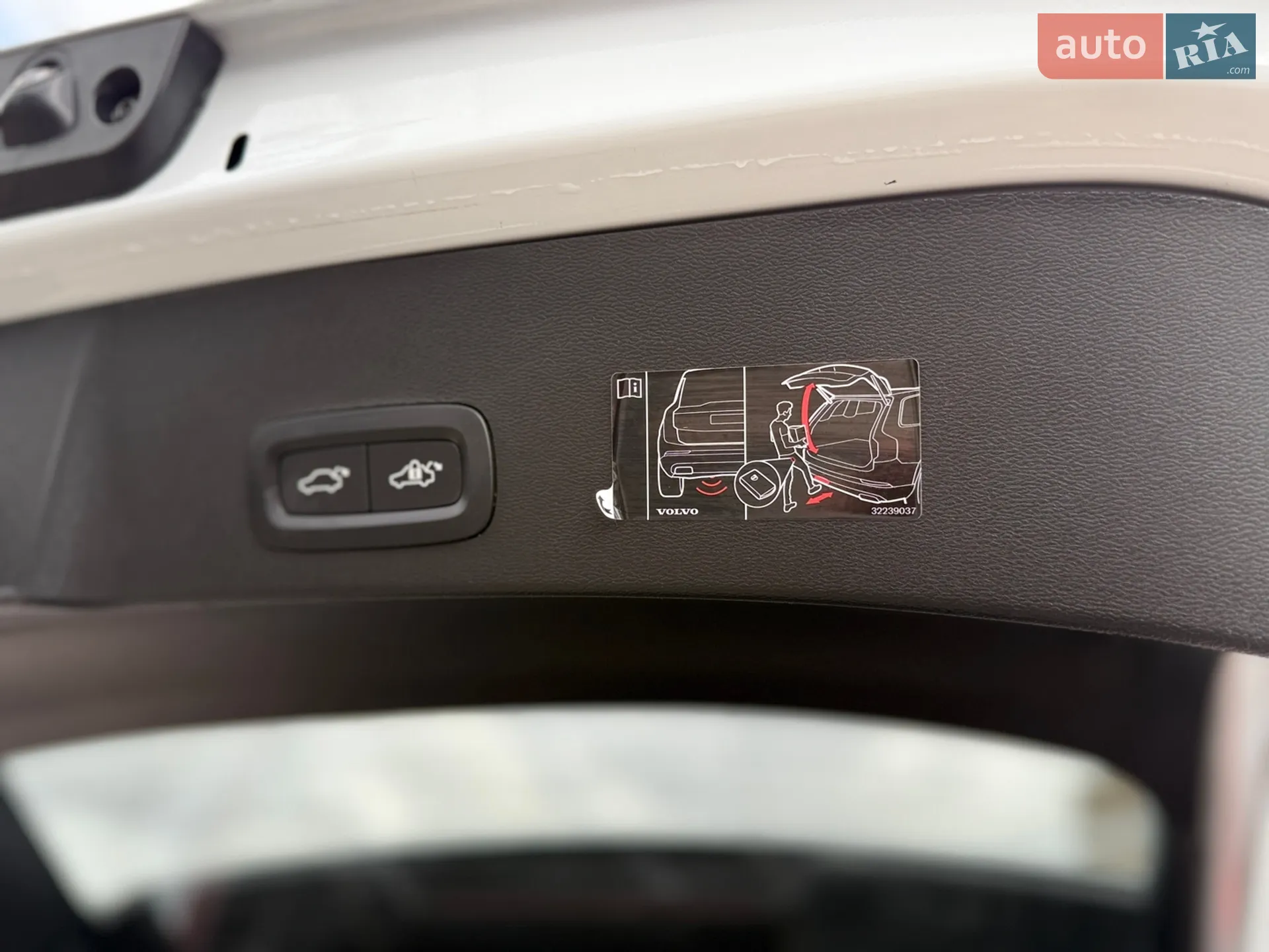 2024 Volvo XC40 - мініатюра 44