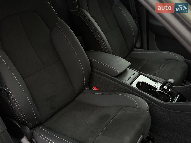 Позашляховик / Кросовер Volvo XC40 2023 в Чернівцях фото 10 Позашляховик / Кросовер Volvo XC40 2023 в Чернівцях
