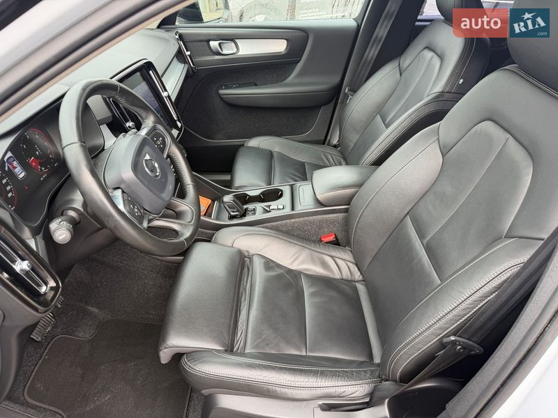 Внедорожник / Кроссовер Volvo XC40 2019 в Киеве фото 25 Внедорожник / Кроссовер Volvo XC40 2019 в Киеве