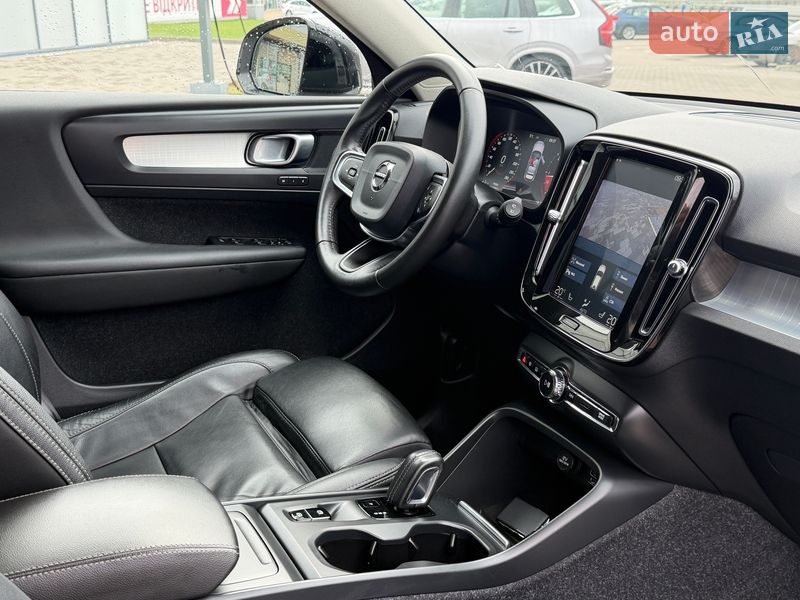 Внедорожник / Кроссовер Volvo XC40 2019 в Киеве фото 28 Внедорожник / Кроссовер Volvo XC40 2019 в Киеве