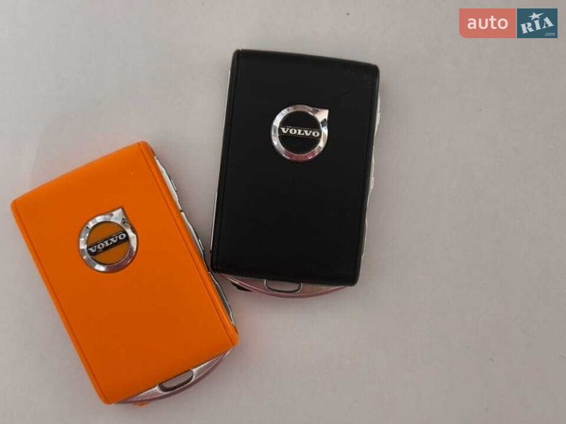 Позашляховик / Кросовер Volvo XC40 2021 в Лозовій