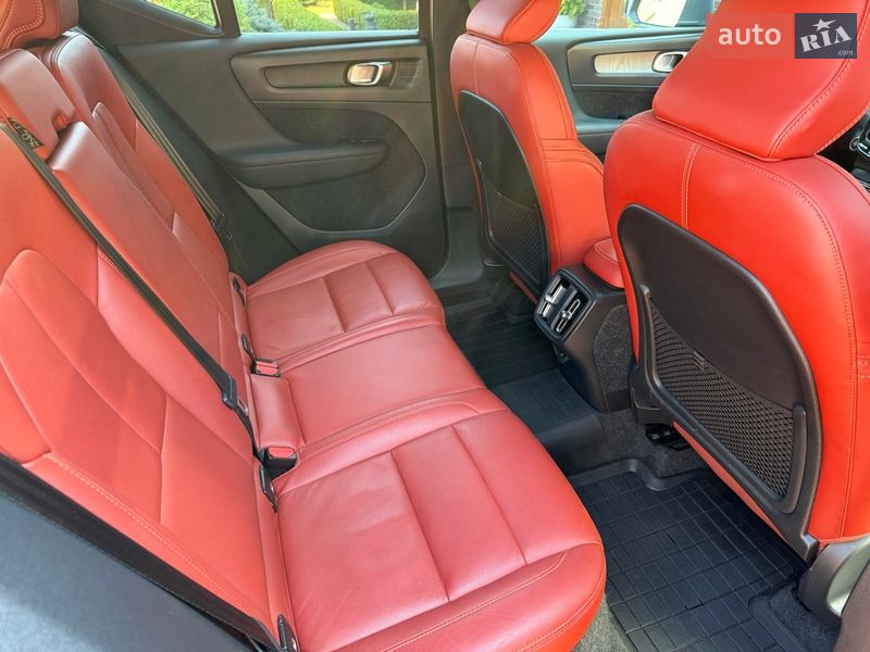 Позашляховик / Кросовер Volvo XC40 2019 в Києві фото 5 Позашляховик / Кросовер Volvo XC40 2019 в Києві