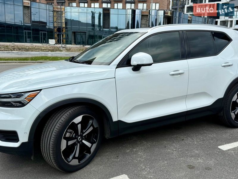 Позашляховик / Кросовер Volvo XC40 2019 в Києві фото 3 Позашляховик / Кросовер Volvo XC40 2019 в Києві