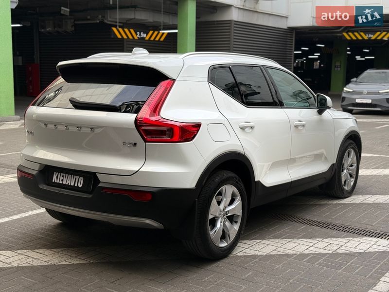Позашляховик / Кросовер Volvo XC40 2020 в Києві