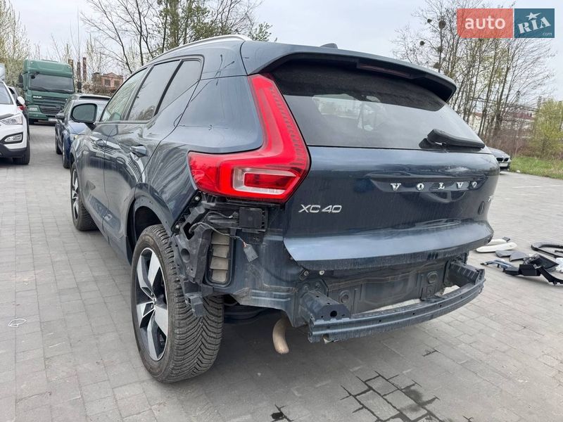 Внедорожник / Кроссовер Volvo XC40 2021 в Львове