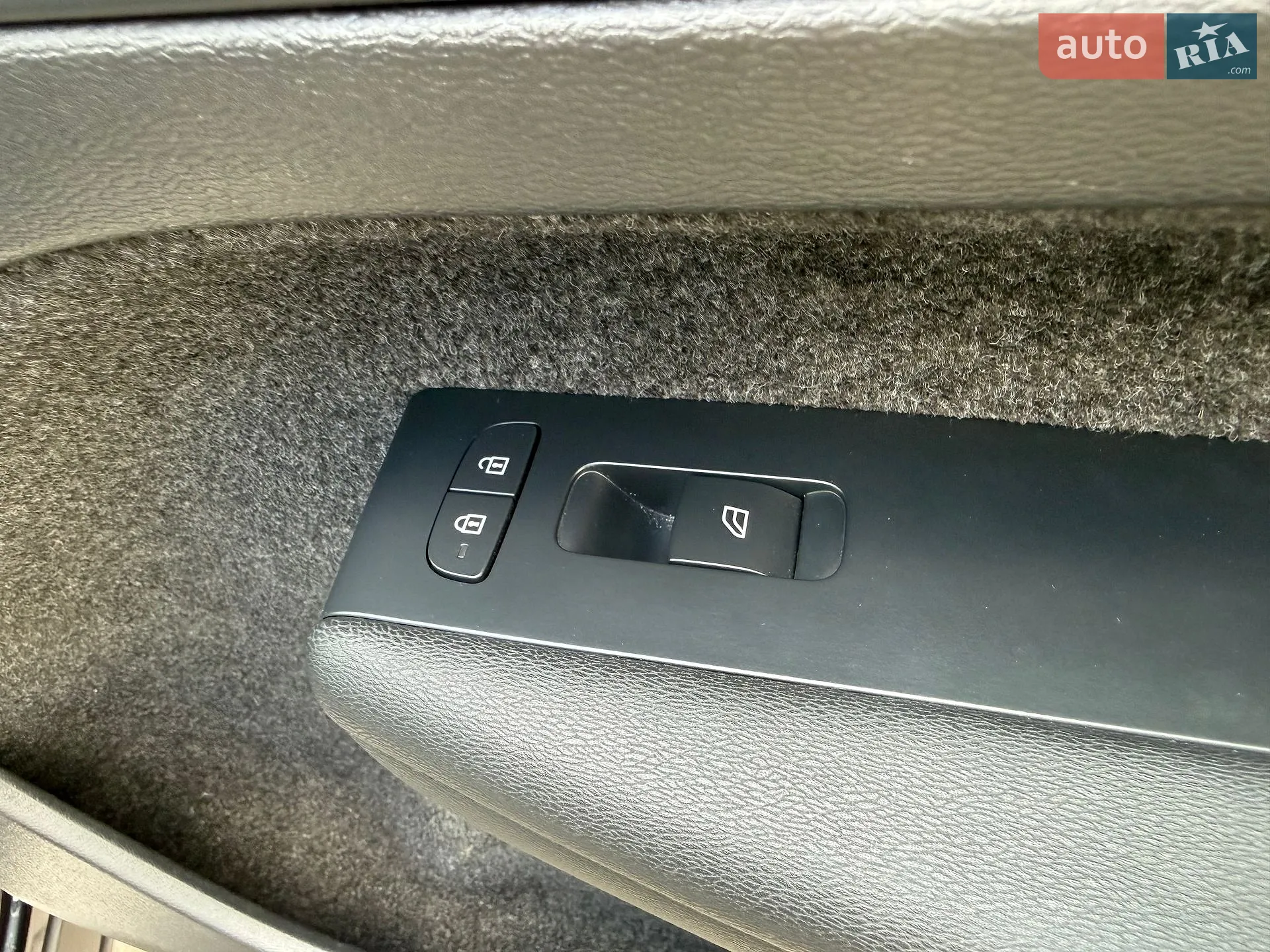 2022 Volvo XC40 - мініатюра 27