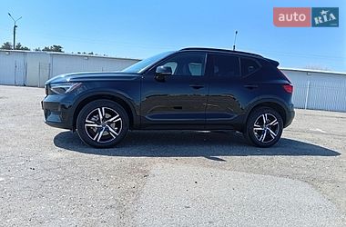 Позашляховик / Кросовер Volvo XC40 2024 в Києві
