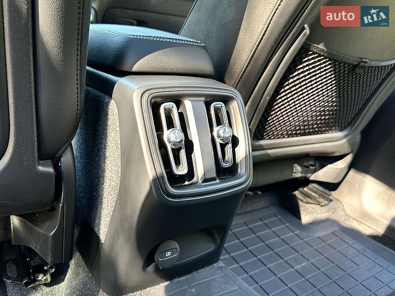 Внедорожник / Кроссовер Volvo XC40 2021 в Броварах