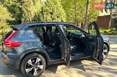 Внедорожник / Кроссовер Volvo XC40 2021 в Броварах