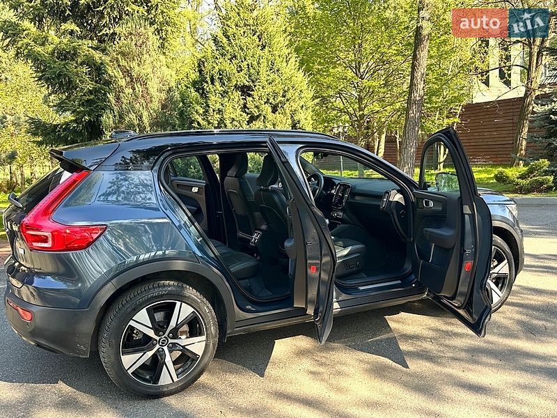 Внедорожник / Кроссовер Volvo XC40 2021 в Броварах