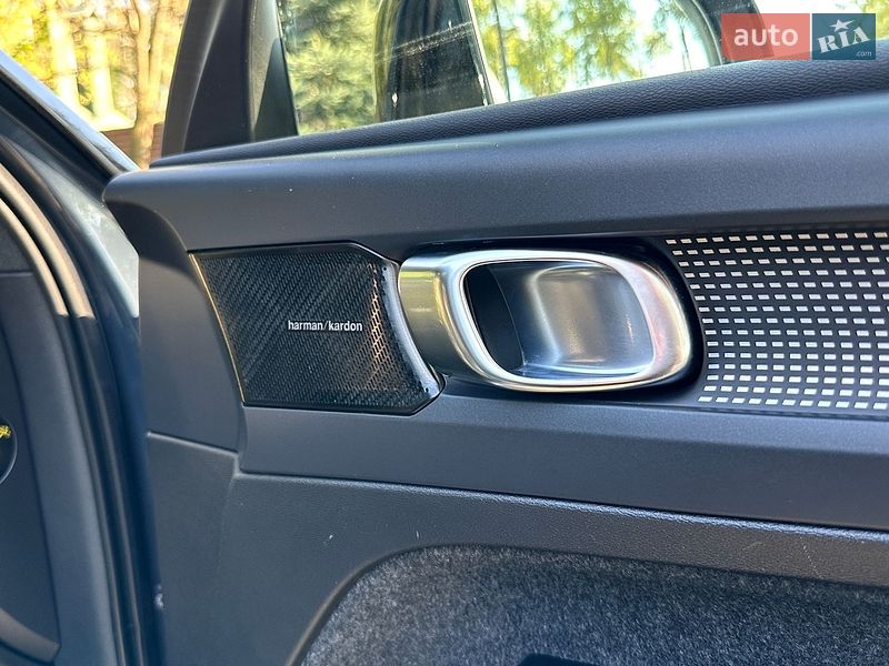 Внедорожник / Кроссовер Volvo XC40 2021 в Броварах