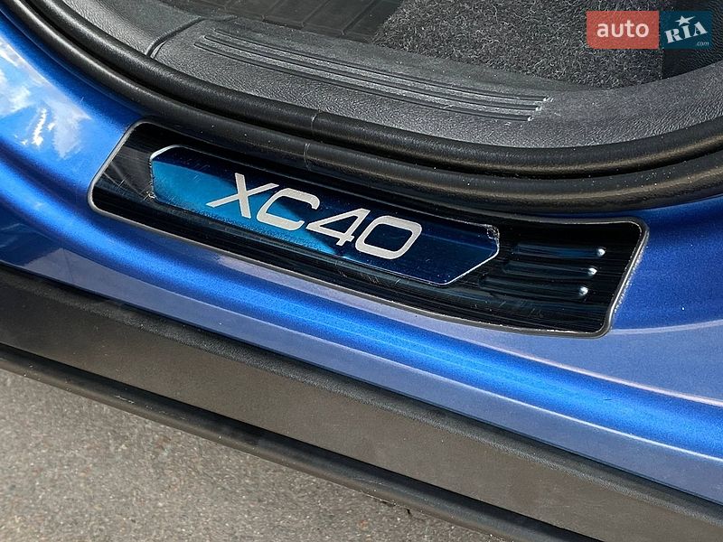 Внедорожник / Кроссовер Volvo XC40 2018 в Киеве