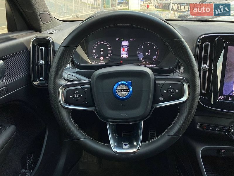 Внедорожник / Кроссовер Volvo XC40 2018 в Киеве