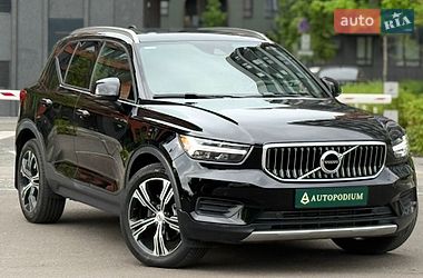 Внедорожник / Кроссовер Volvo XC40 2019 в Киеве