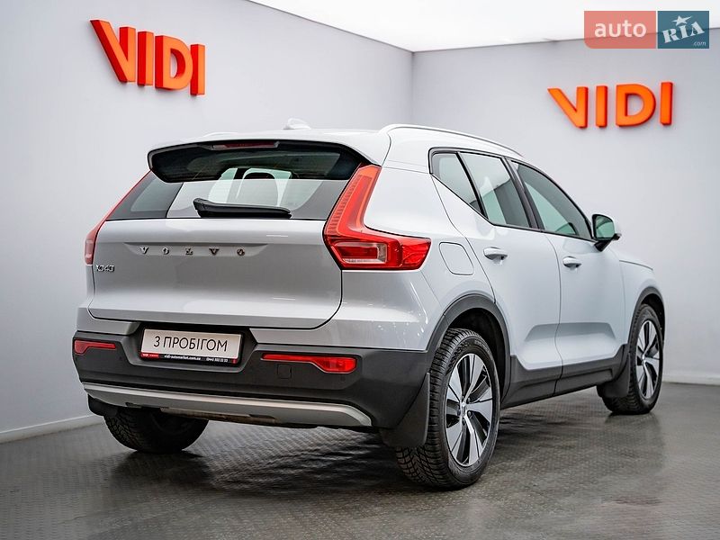 Внедорожник / Кроссовер Volvo XC40 2021 в Киеве