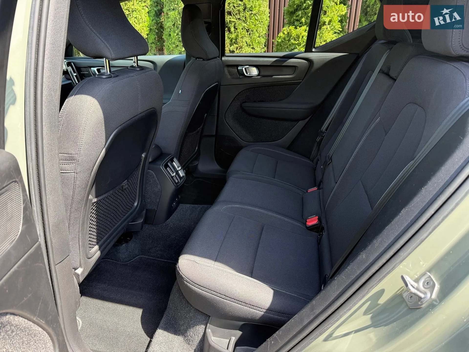 2021 Volvo XC40 - мініатюра 23