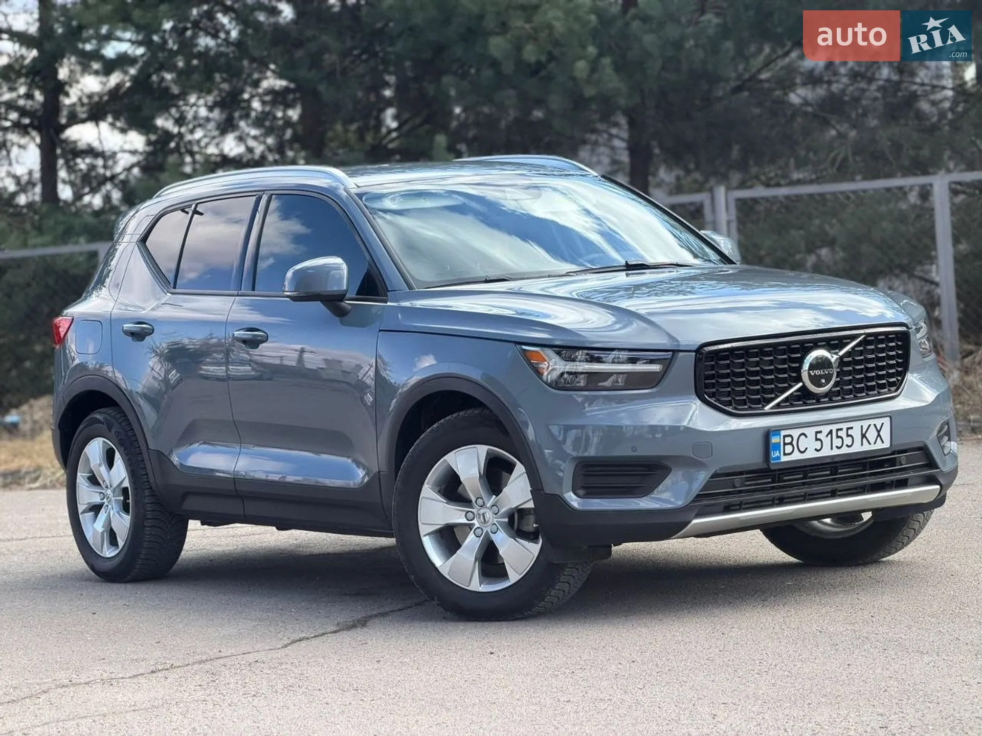 2022 Volvo XC40 - фото 1