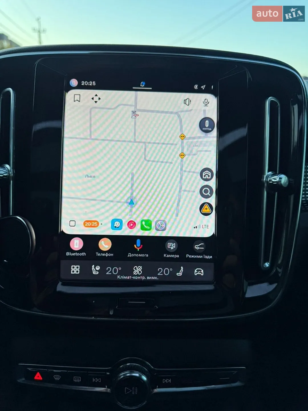 2021 Volvo XC40 - мініатюра 17