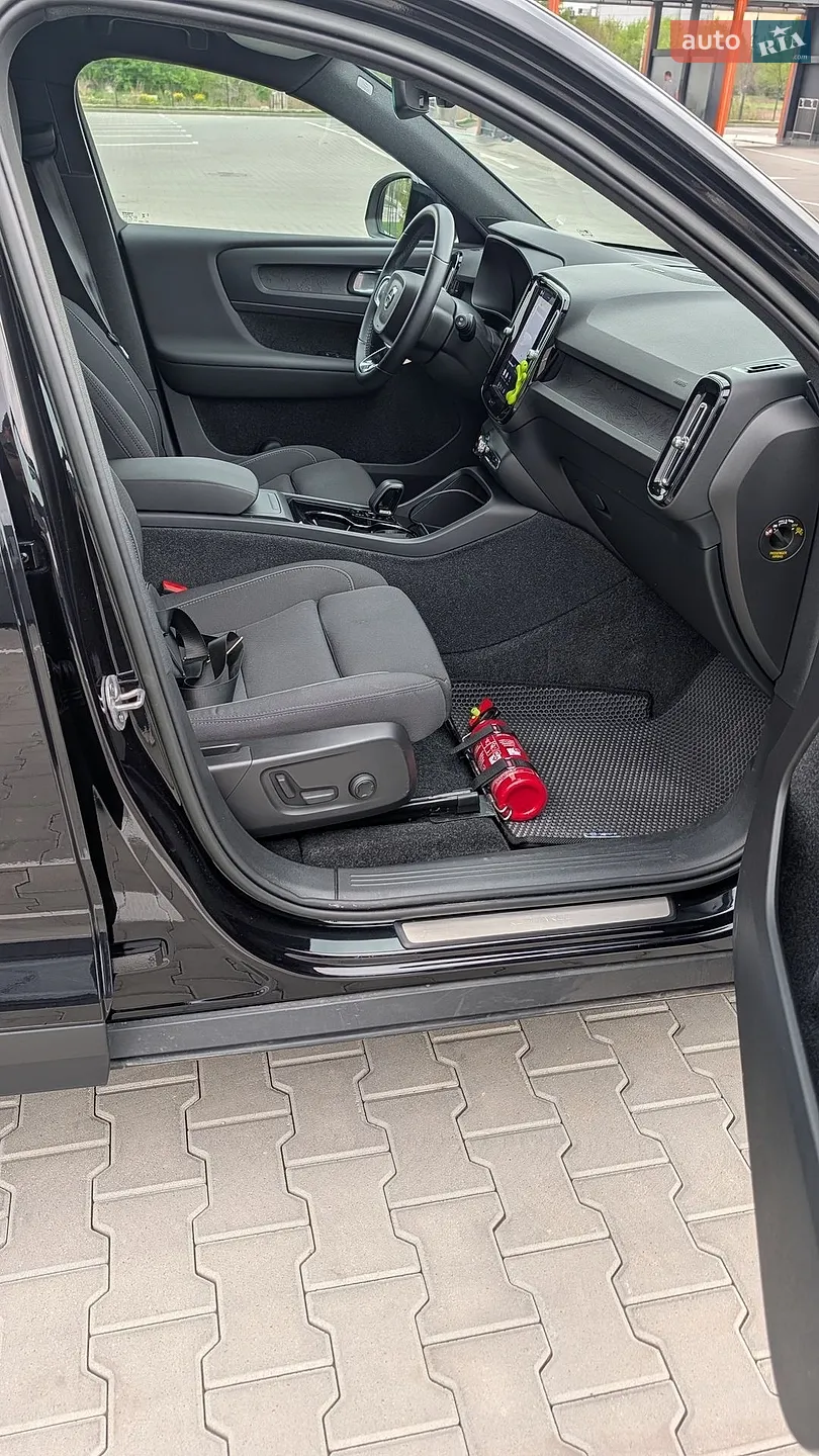 2023 Volvo XC40 - мініатюра 28