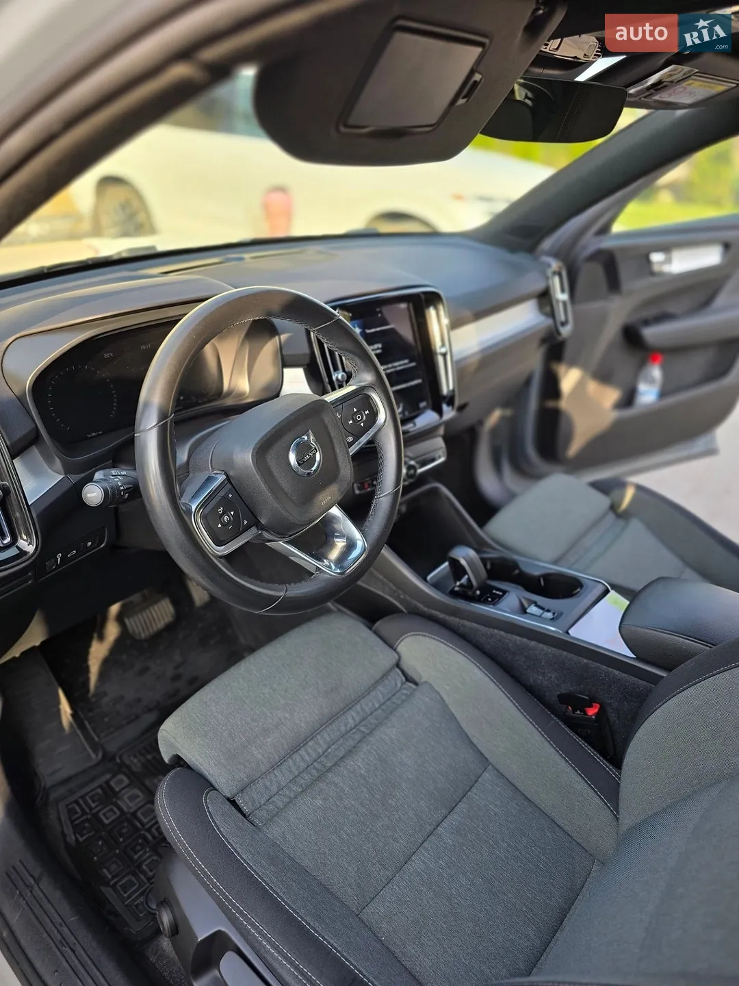 2023 Volvo XC40 - мініатюра 21