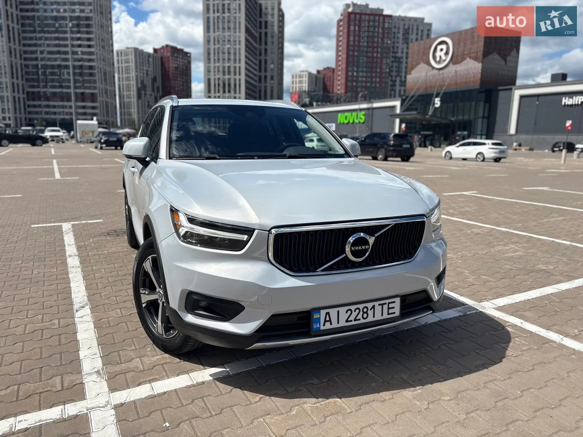 2020 Volvo XC40 - мініатюра 2
