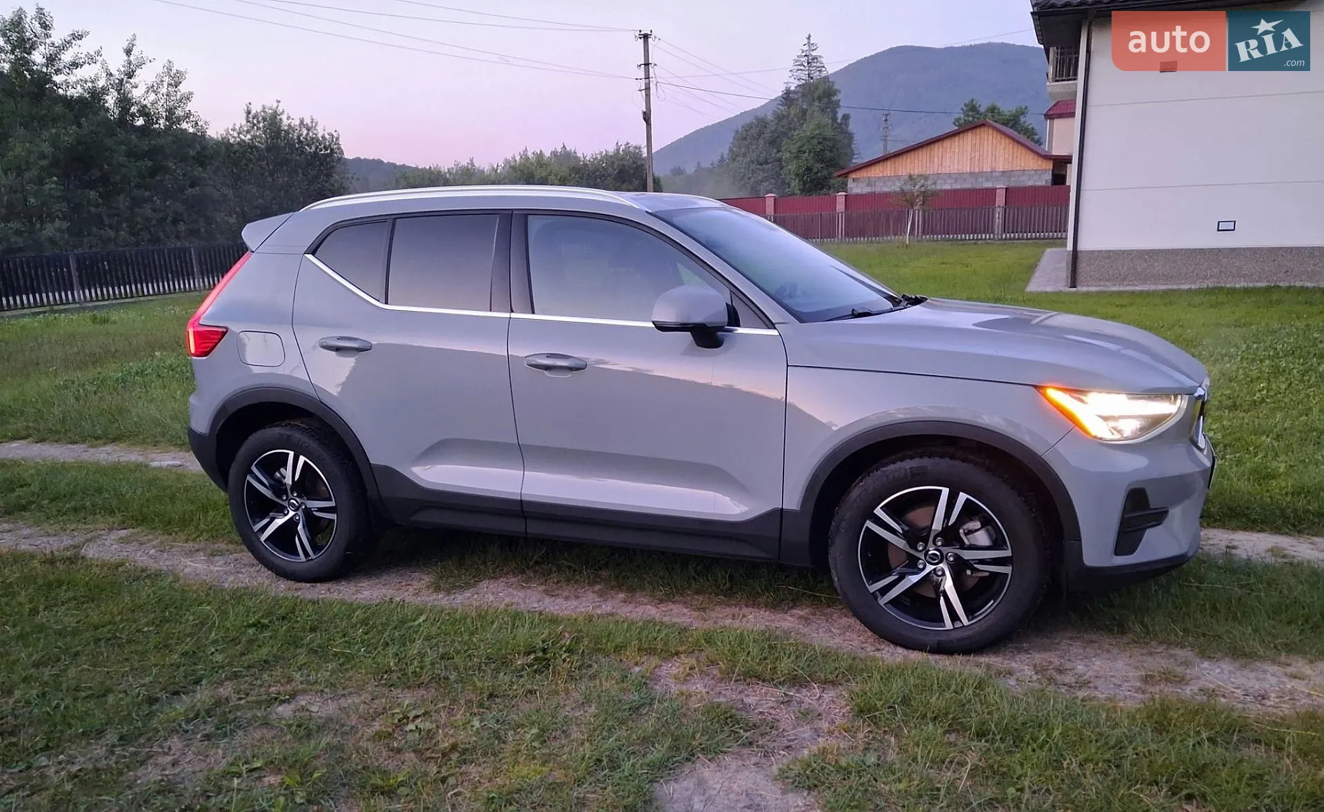 2023 Volvo XC40 - мініатюра 3