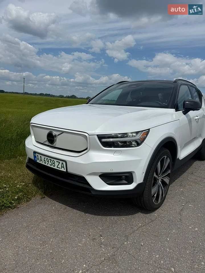 2022 Volvo XC40 - мініатюра 11