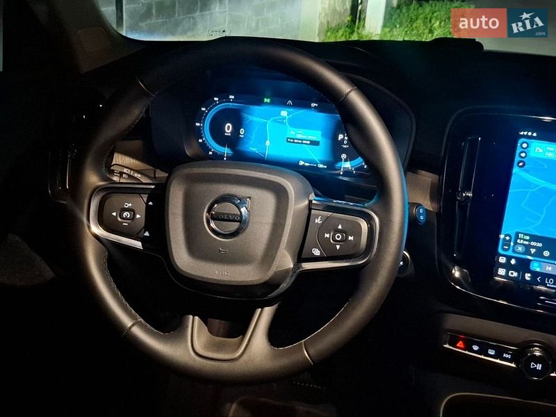 Внедорожник / Кроссовер Volvo XC40 2025 в Львове