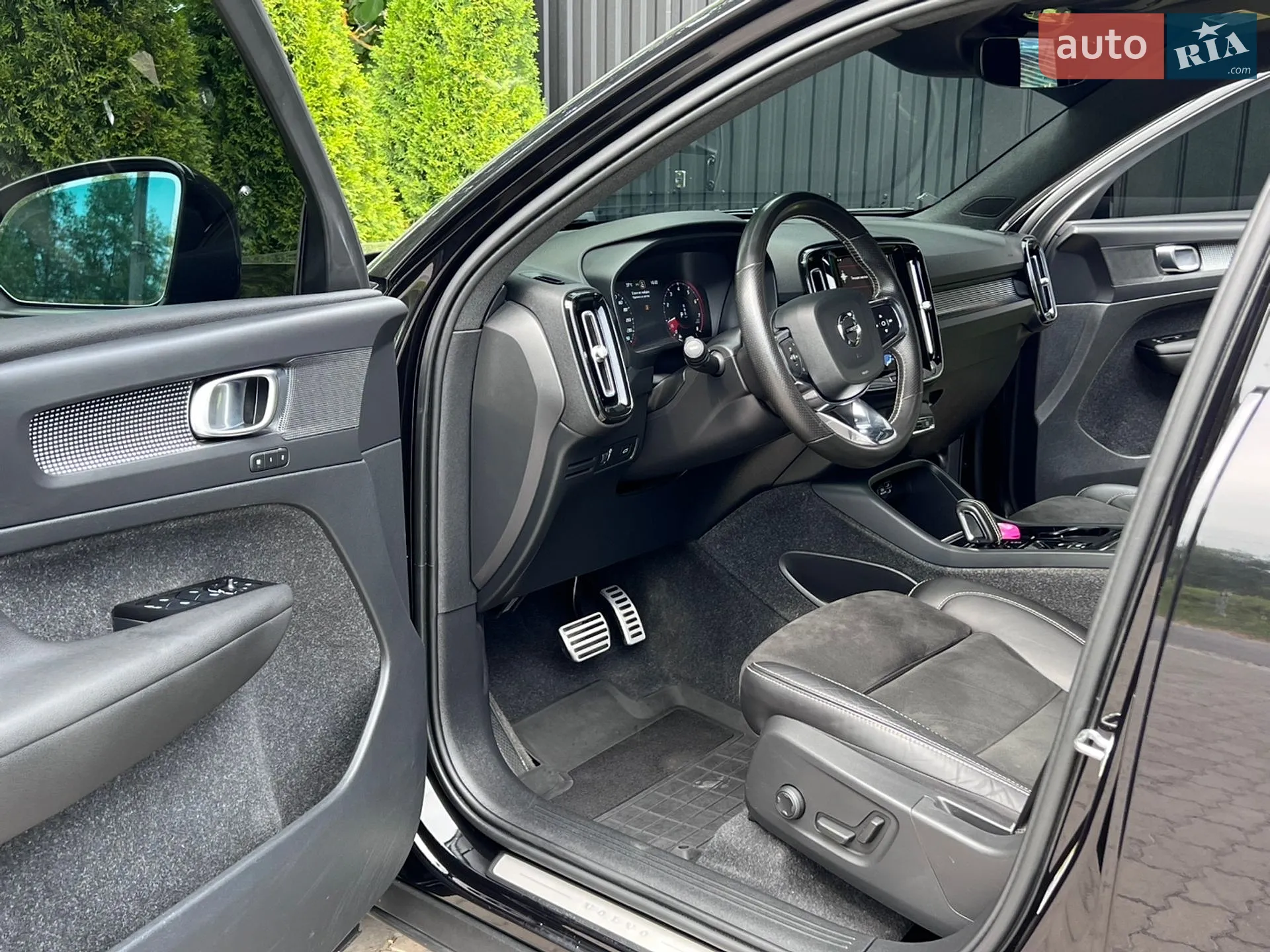 2021 Volvo XC40 - мініатюра 17