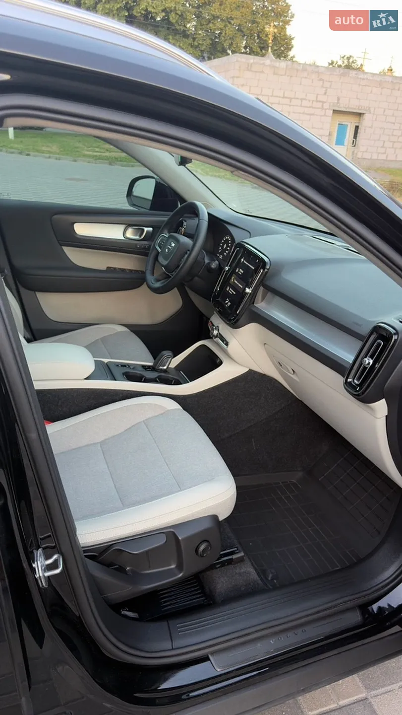 2020 Volvo XC40 - мініатюра 14