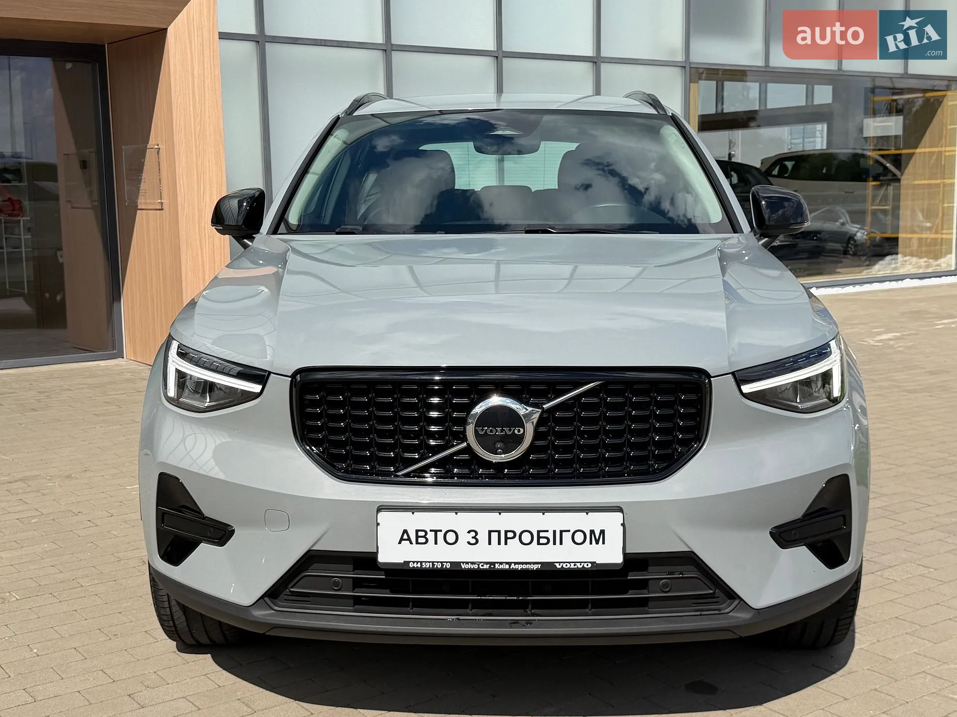 2025 Volvo XC40 - мініатюра 7