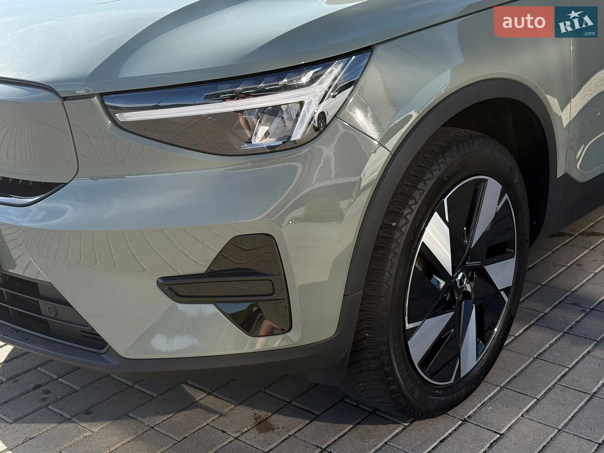 2024 Volvo XC40 - мініатюра 10