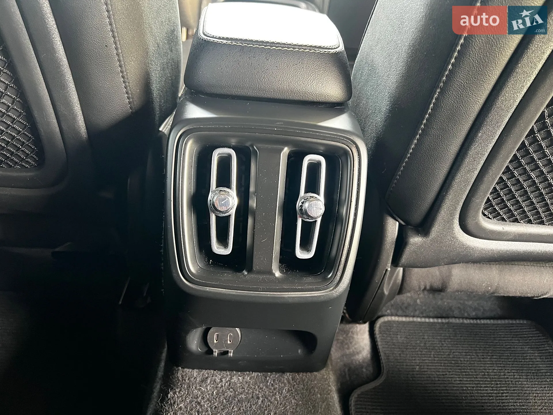 2021 Volvo XC40 - мініатюра 23