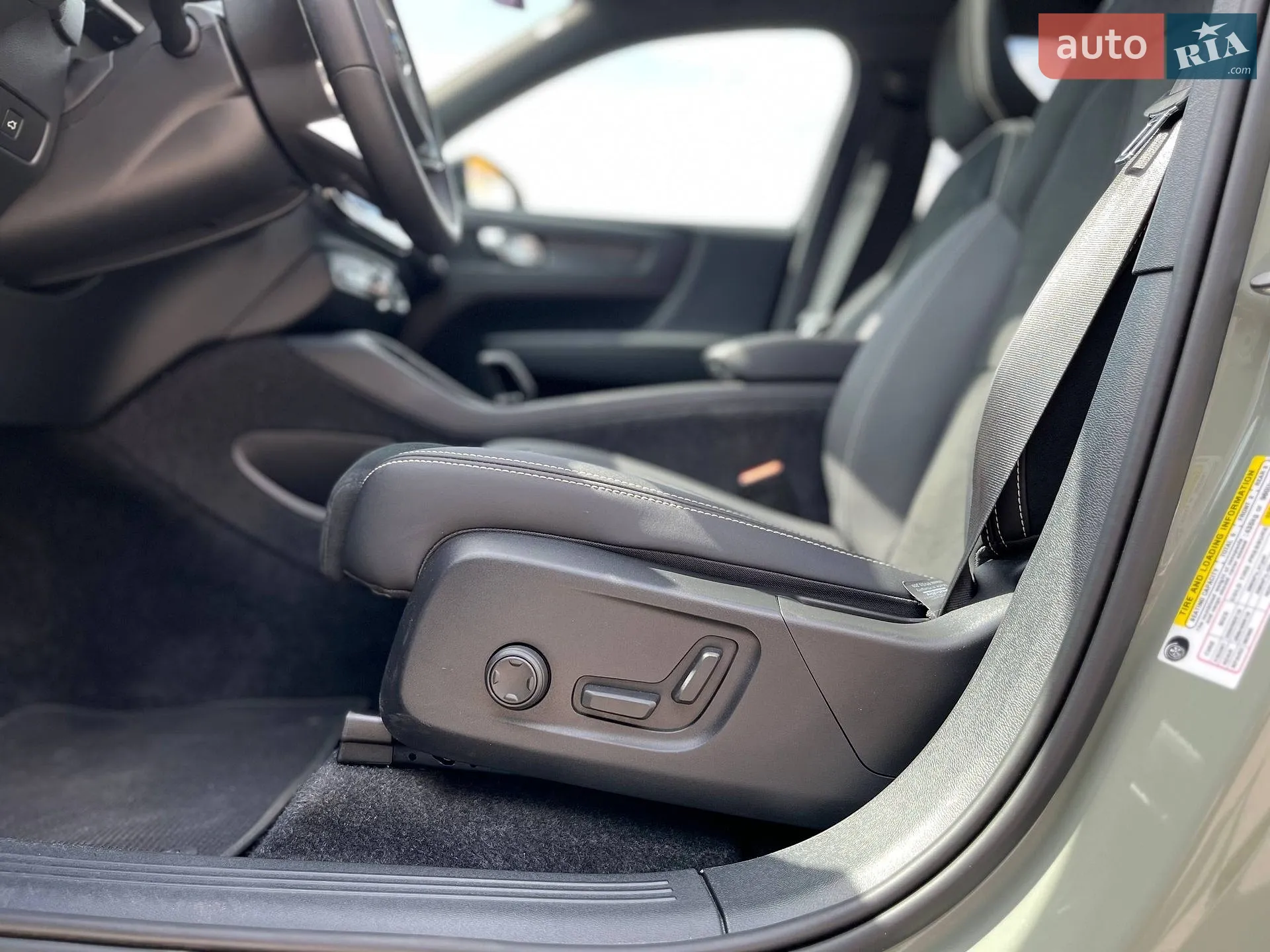 2022 Volvo XC40 - мініатюра 23