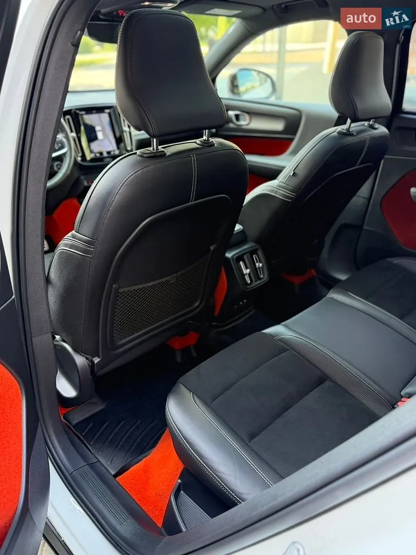 2020 Volvo XC40 - мініатюра 13