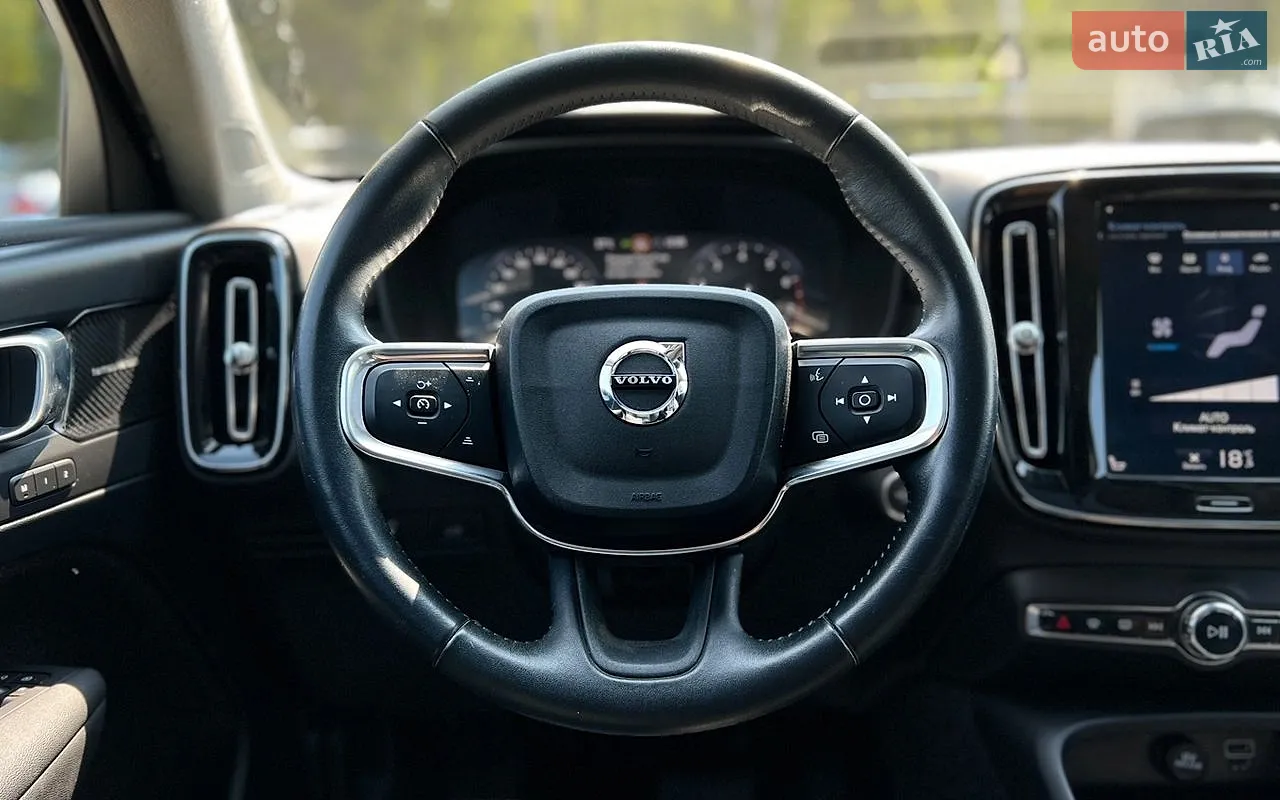 2018 Volvo XC40 - мініатюра 10