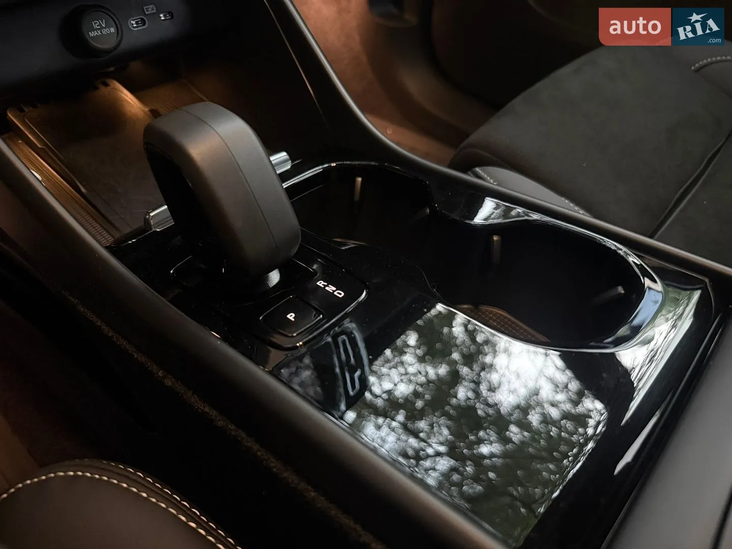 2023 Volvo XC40 - мініатюра 29