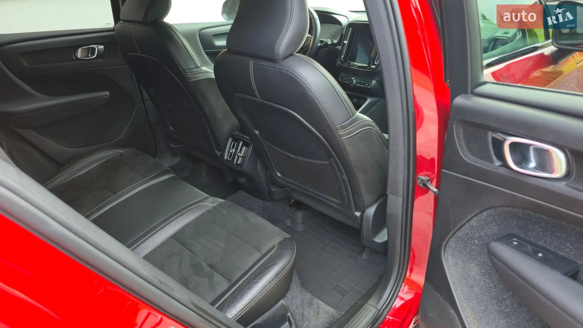 2019 Volvo XC40 - мініатюра 11