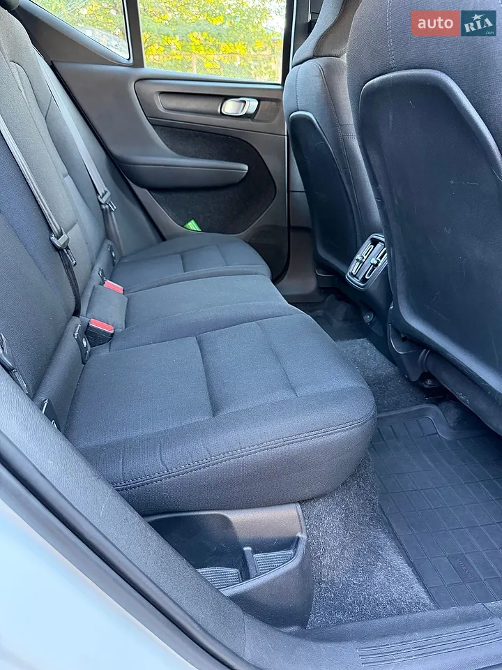 Позашляховик / Кросовер Volvo XC40 2019 в Харкові фото 4