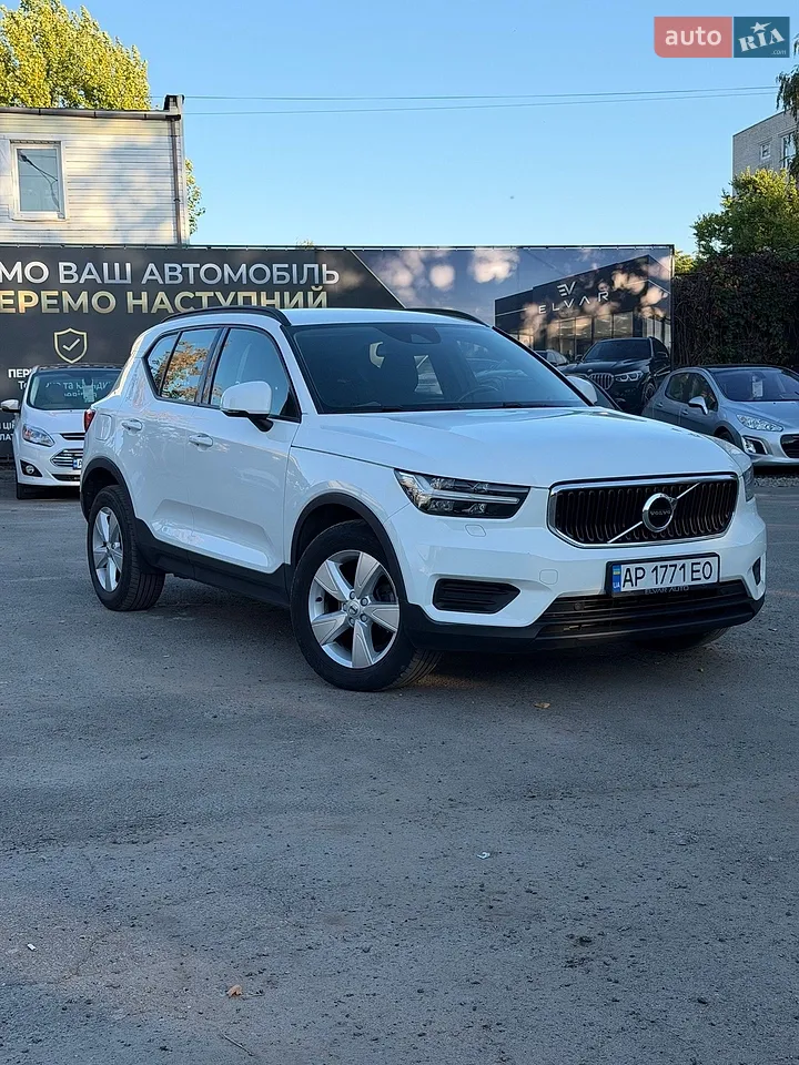 Позашляховик / Кросовер Volvo XC40 2019 в Харкові фото 2