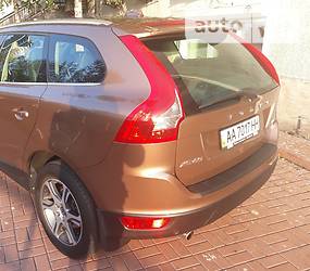 Внедорожник / Кроссовер Volvo XC60 2012 в Киеве