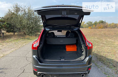 Внедорожник / Кроссовер Volvo XC60 2014 в Днепре