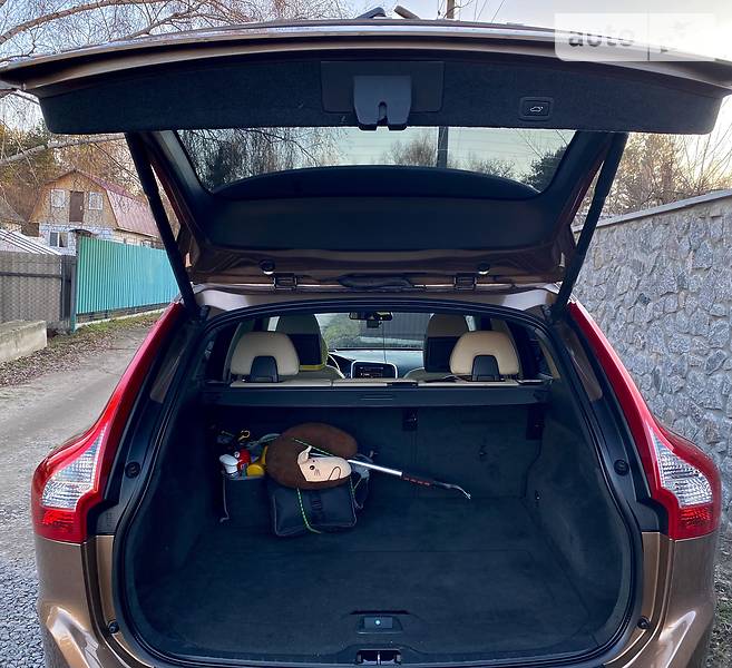 Внедорожник / Кроссовер Volvo XC60 2012 в Кременчуге фото 9 Внедорожник / Кроссовер Volvo XC60 2012 в Кременчуге