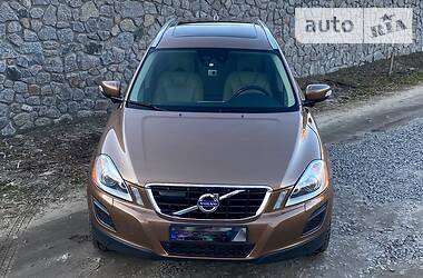 Позашляховик / Кросовер Volvo XC60 2012 в 