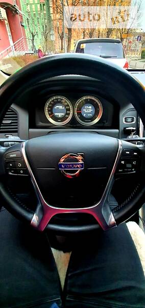 Позашляховик / Кросовер Volvo XC60 2012 в Києві