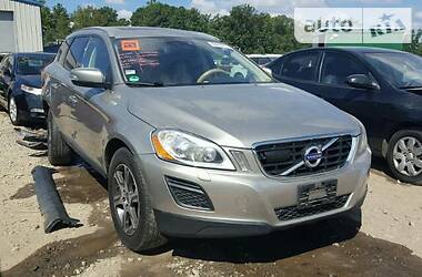 Позашляховик / Кросовер Volvo XC60 2011 в 
