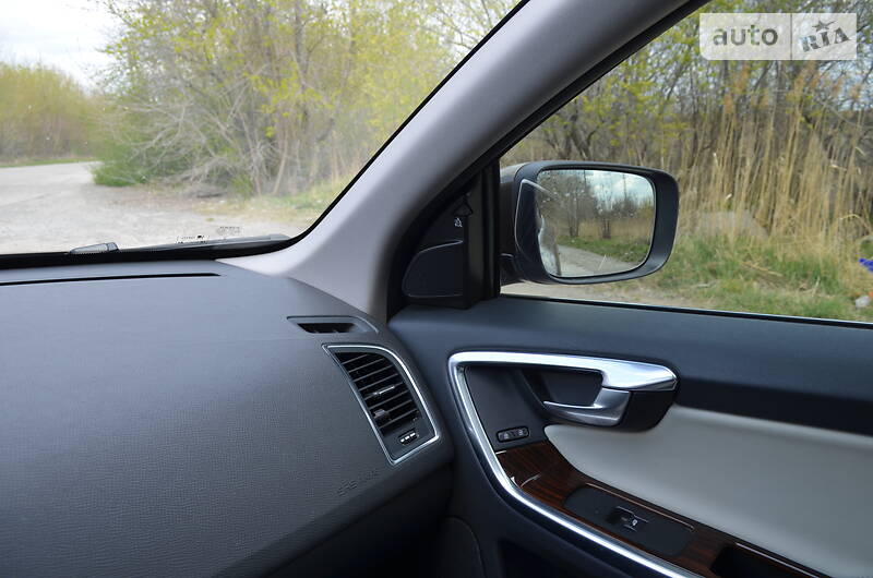 Позашляховик / Кросовер Volvo XC60 2014 в Рівному