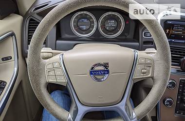 Позашляховик / Кросовер Volvo XC60 2011 в 