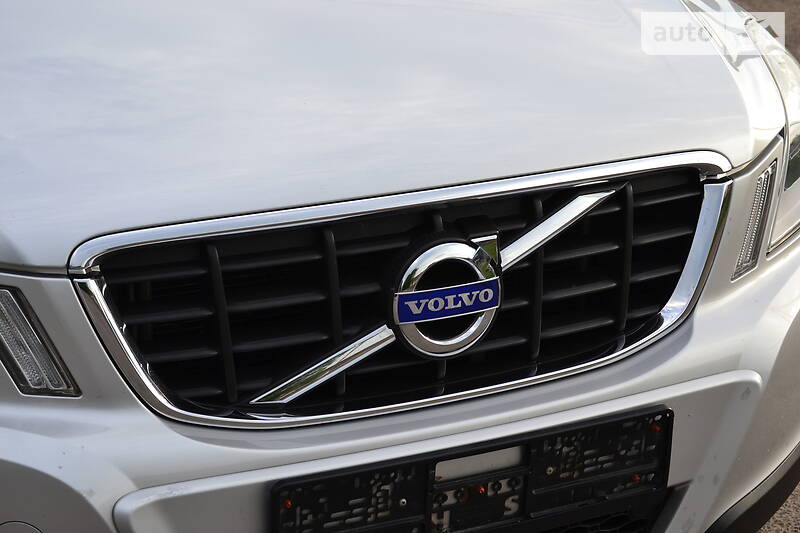 Позашляховик / Кросовер Volvo XC60 2011 в Луцьку