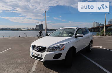 Внедорожник / Кроссовер Volvo XC60 2012 в Киеве